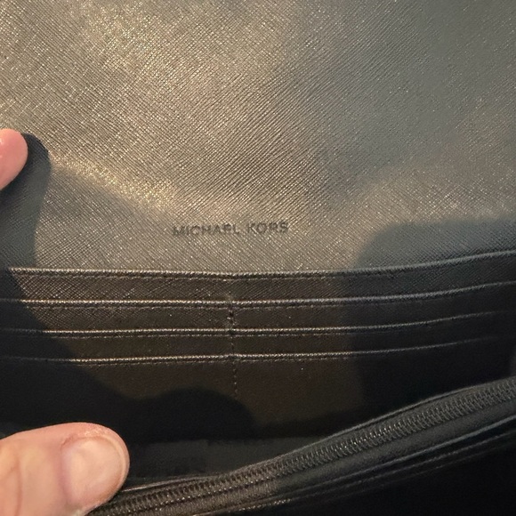 Michael Kors Fulton Continental Black Pebbled Leather Wallet 8x4 - Picture 7 of 12